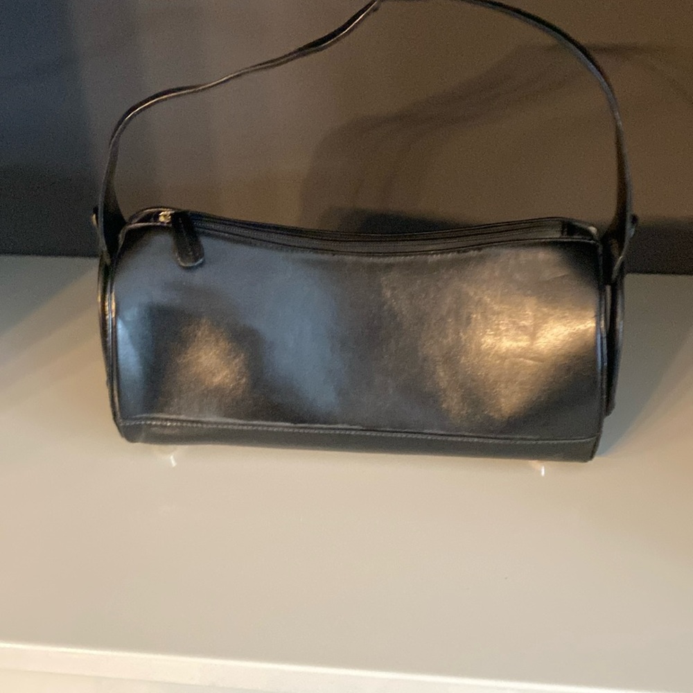 Classy bag to dress up or as a casual accessory